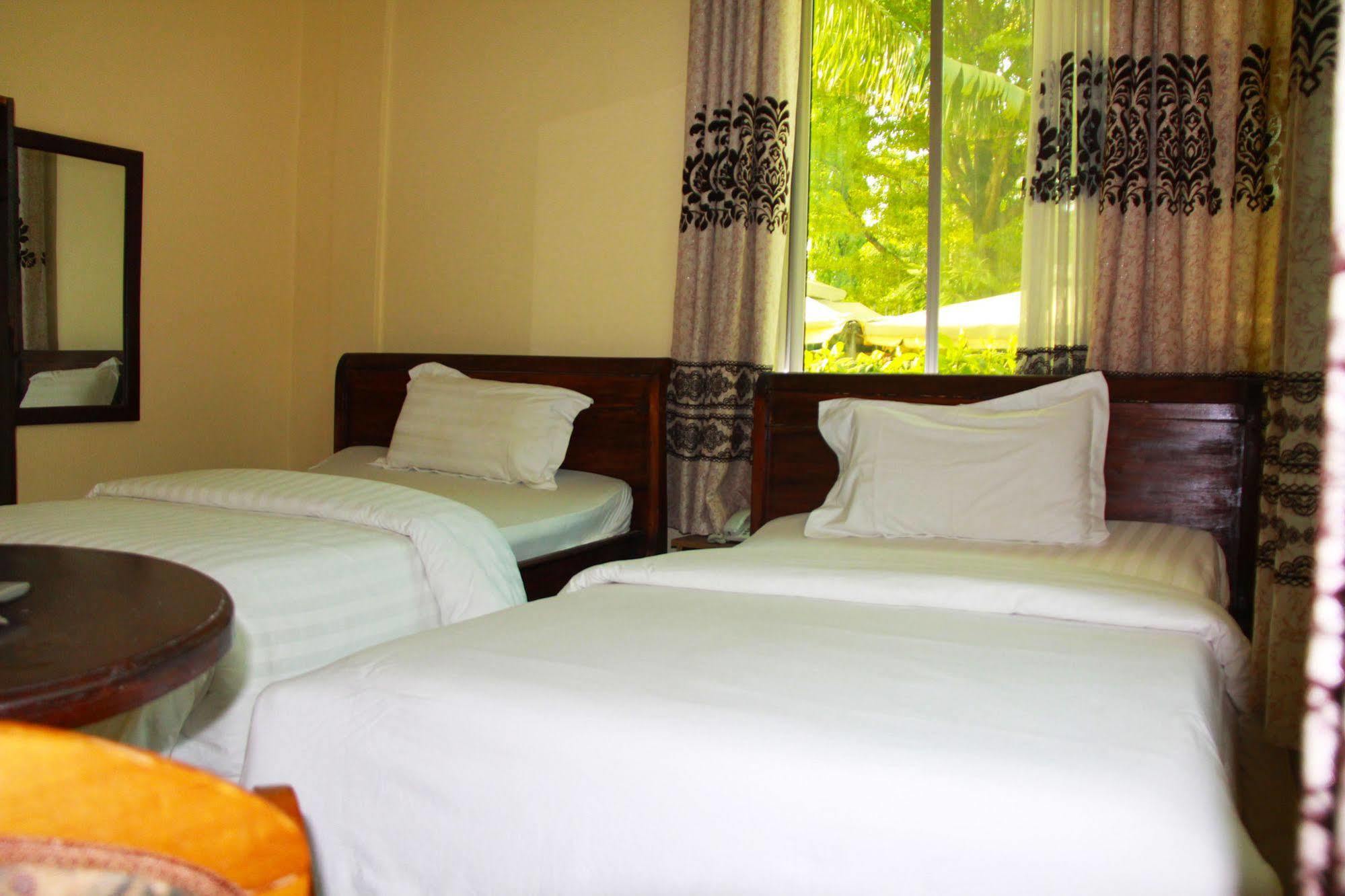 Varlek Hotel Dar es Salaam Zewnętrze zdjęcie