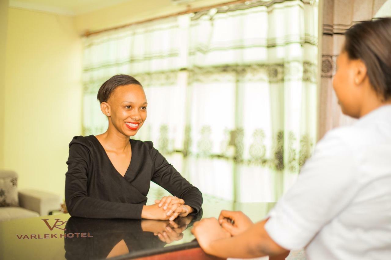 Varlek Hotel Dar es Salaam Zewnętrze zdjęcie