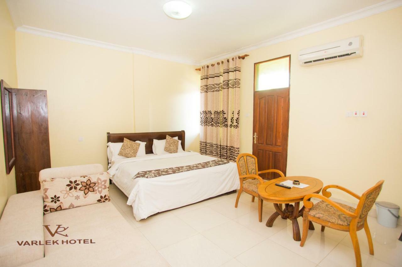 Varlek Hotel Dar es Salaam Zewnętrze zdjęcie