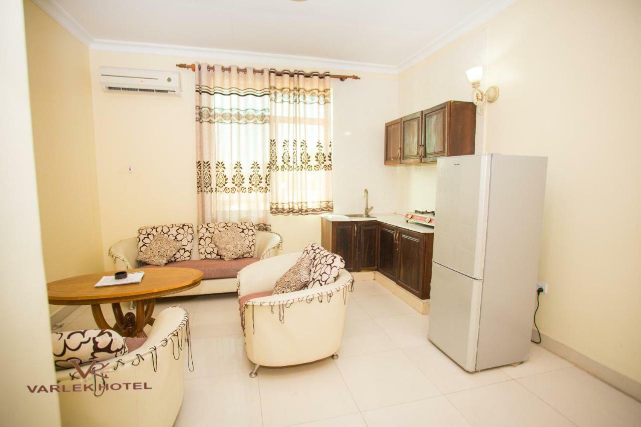 Varlek Hotel Dar es Salaam Zewnętrze zdjęcie