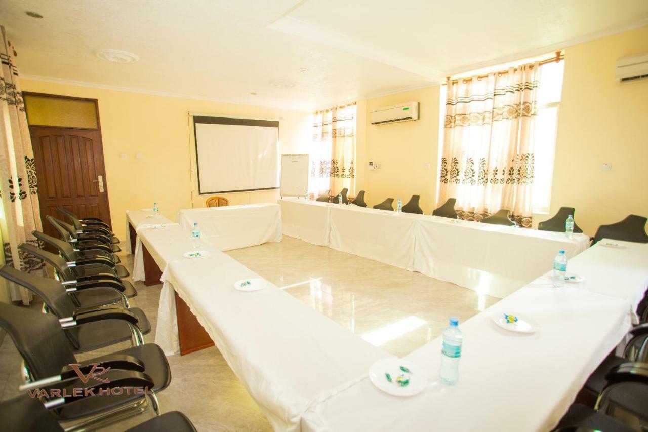 Varlek Hotel Dar es Salaam Zewnętrze zdjęcie