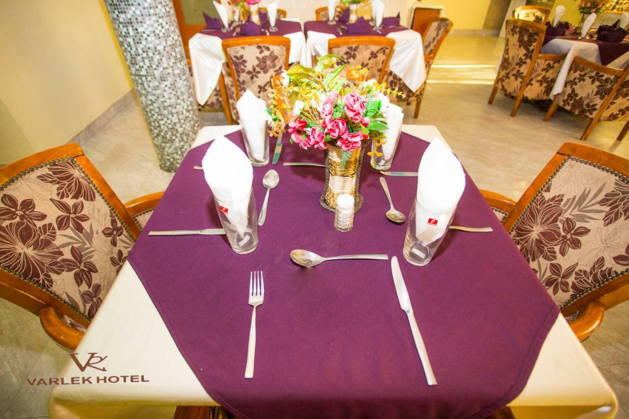 Varlek Hotel Dar es Salaam Zewnętrze zdjęcie
