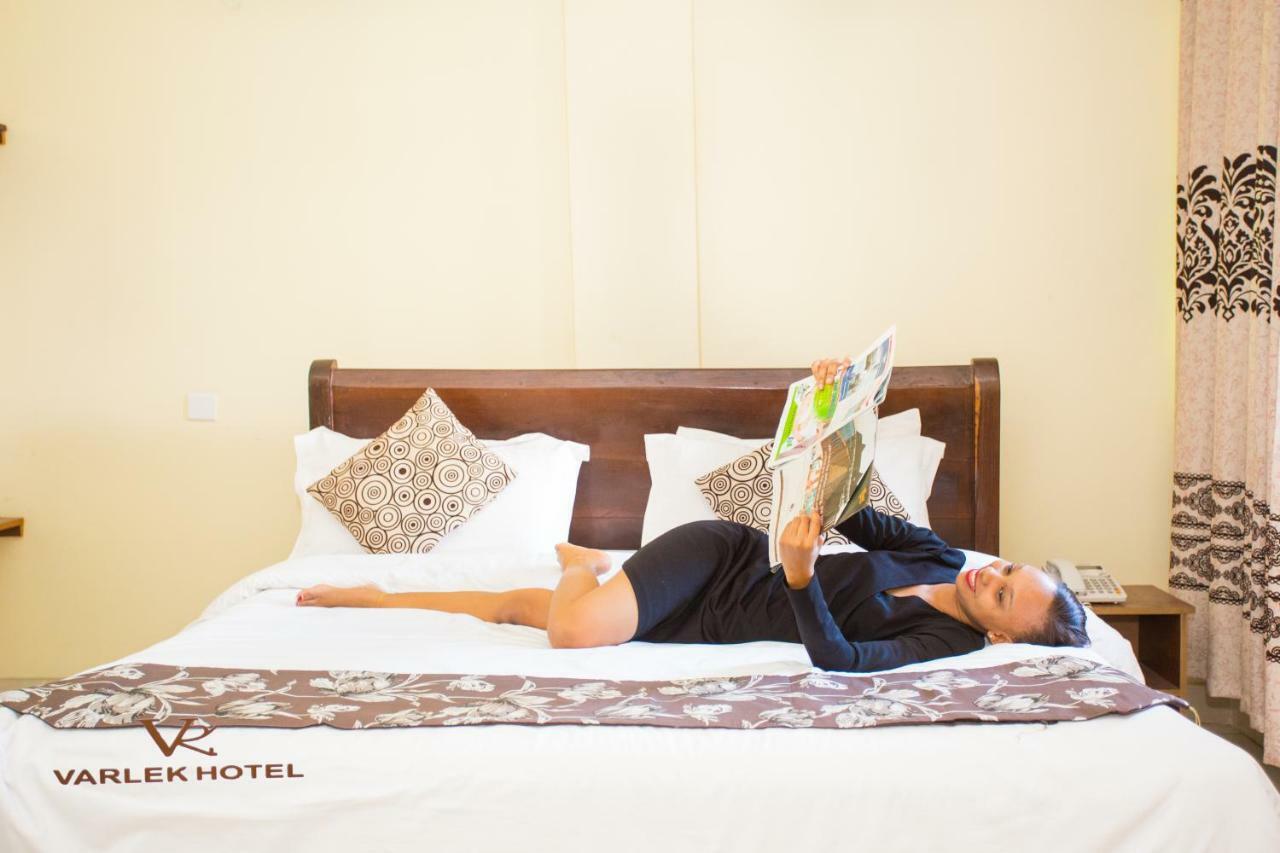 Varlek Hotel Dar es Salaam Zewnętrze zdjęcie