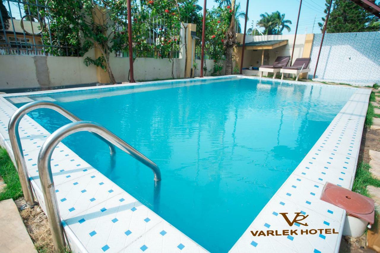 Varlek Hotel Dar es Salaam Zewnętrze zdjęcie